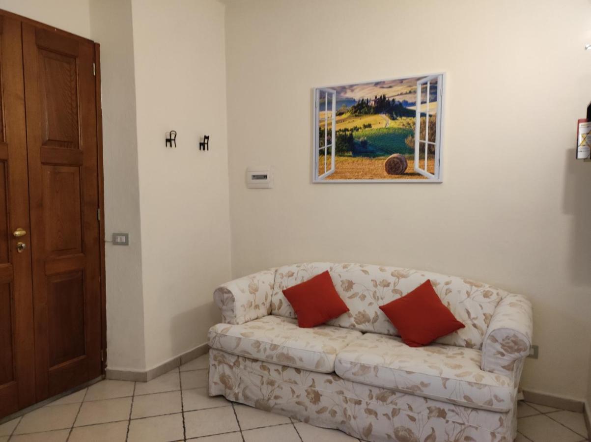 La Piccola Posta Di *